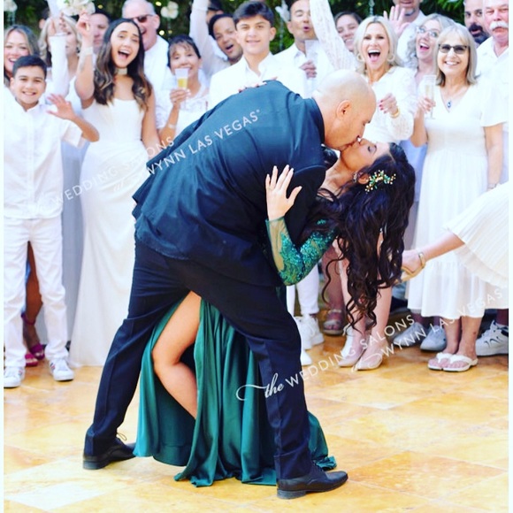 Meet your Posher, Christina - Picture 3 of 4